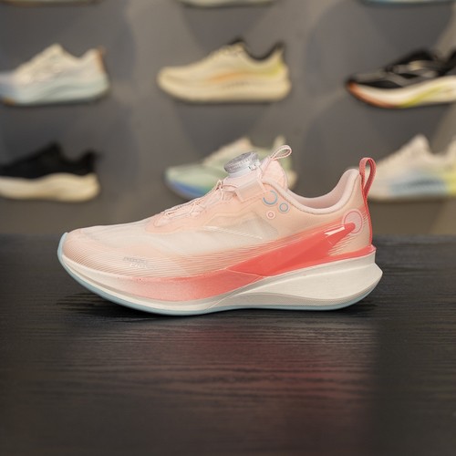 李宁儿童童跑步鞋减震回弹