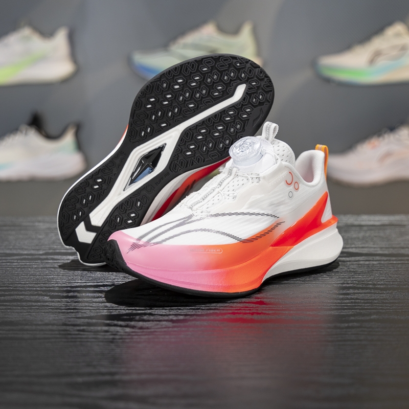 李宁四季通用减震回弹童跑步鞋