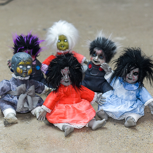 万圣节鬼娃坐姿感应电动发光发声鬼屋恐怖娃娃密室逃脱酒吧布置道