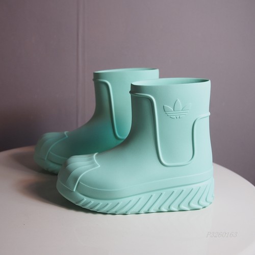 加厚底增高一体成型休闲靴子