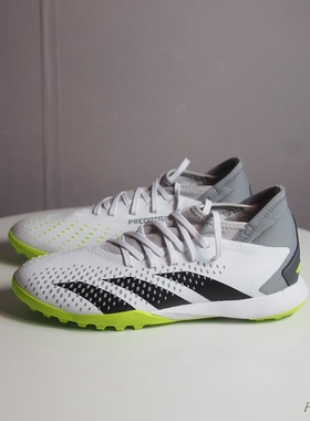 阿迪达斯猎鹰Predator Accuracy.3 TF男子一脚蹬碎钉足球鞋GZ0004