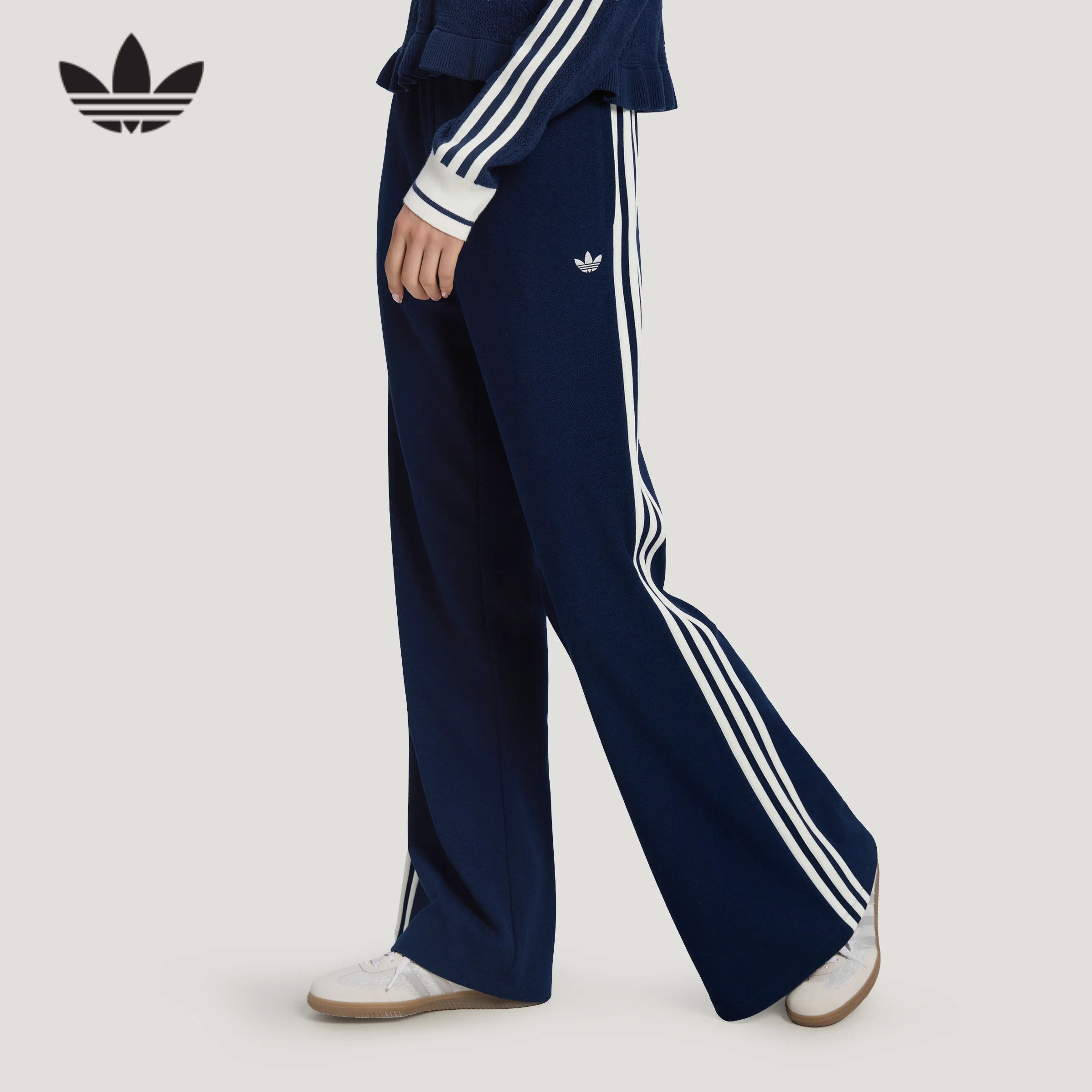 adidas阿迪达斯三叶草喇叭裤修身运动裤显腿长秋女针织长裤KX6889