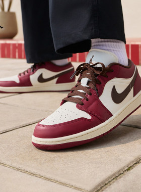 NIKE耐克男鞋AIR JORDAN 1白红AJ1低帮复古板鞋篮球鞋IX5004-121