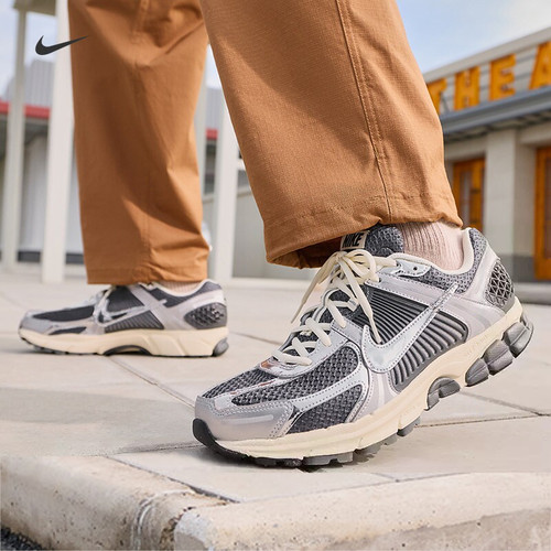 nike耐克男鞋ZOOM VOMERO 5网面运动鞋复古跑鞋老爹鞋IM3486-001