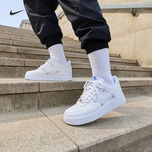 Nike耐克女鞋空军一号运动鞋白蓝四勾AF1低帮休闲板鞋CT1990-100