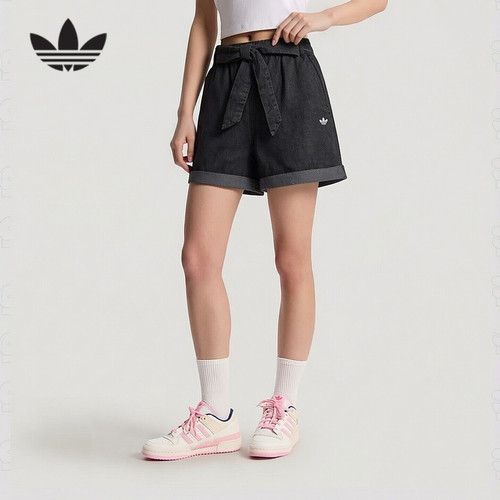 adidas阿迪达斯三叶草热裤2026秋女休闲棉质黑色牛仔短裤 LF4601