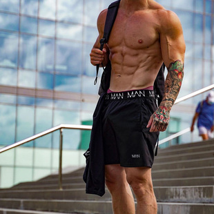 透气篮球训练健身裤 运动裤 轻薄弹力跑步四分裤 夏季 子潮 男速干短裤