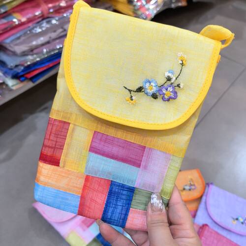 拼接旅游纪念品手机包
