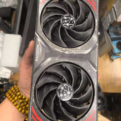 议价请瀚凯7700xt-12g，成色不错，需要可维修