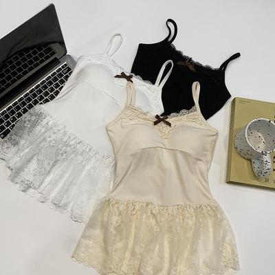 白色吊带背心精致独特别致蕾丝打底衫女早春叠穿内搭屁帘洋气上衣