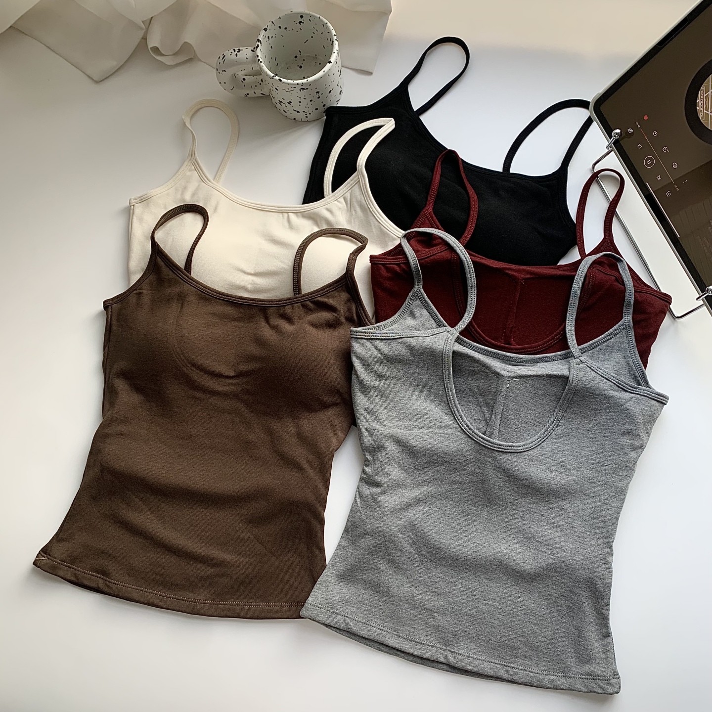 美背吊带背心早秋新款带bra外穿