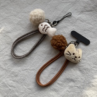 可爱毛绒毛球猫咪小鱼手机壳垫片挂件钥匙相机包包ccd挂饰手腕绳