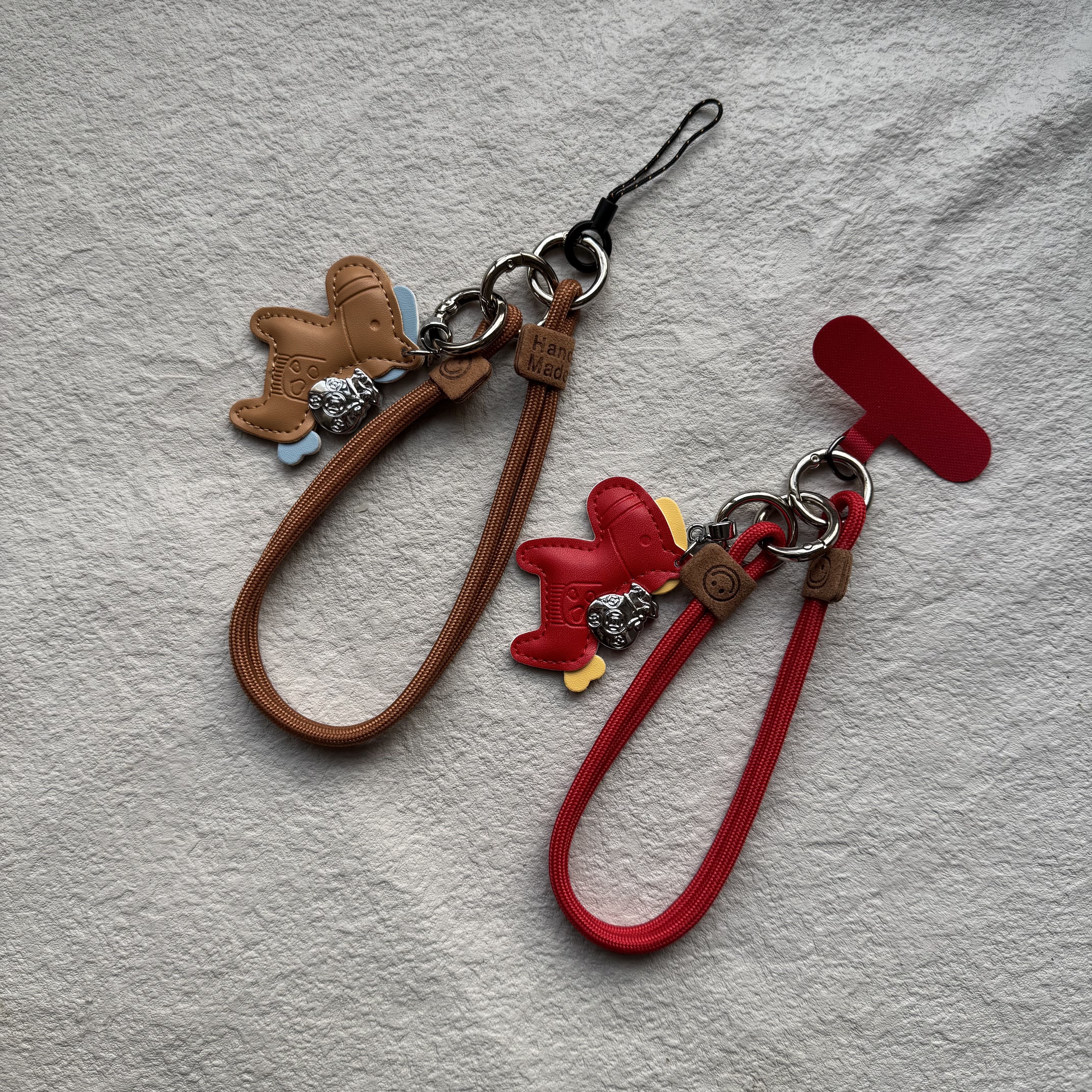 新年款红色小马手机壳夹片手腕绳挂件钥匙相机u盘水杯ccd挂饰挂链