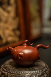 唐马壶·朱泥 马年生肖纪念壶钟贵河制潮州手拉壶