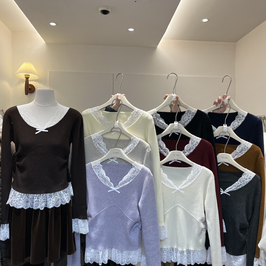 法式复古V领蕾丝拼接修身长袖针织衫150