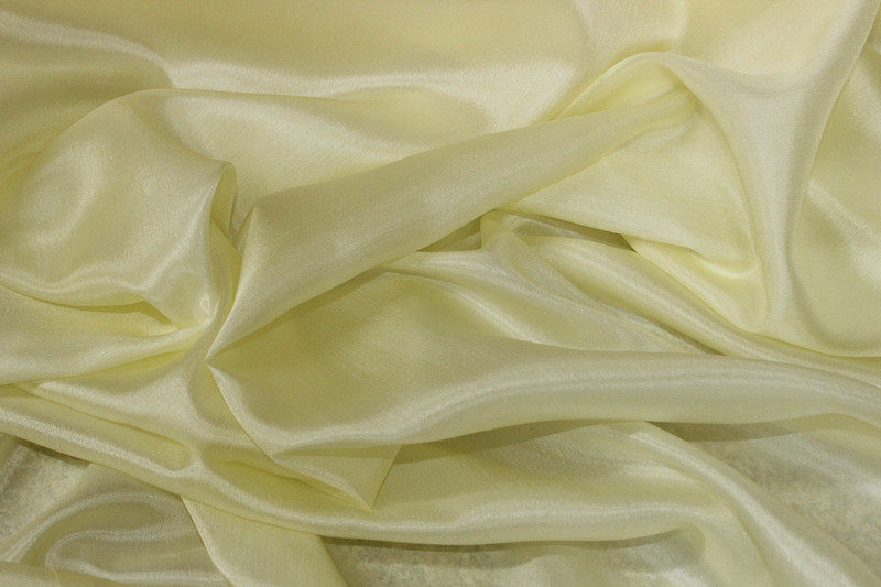 光泽感嫩黄色真丝布料桑蚕丝布料丝绸服装面料布匹 59元一米