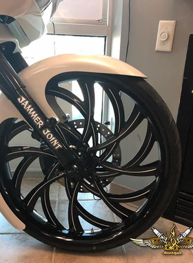 黑金定制 哈雷改装通用SMT锻造轮毂cnc一体切削16-32寸匪帮bagger