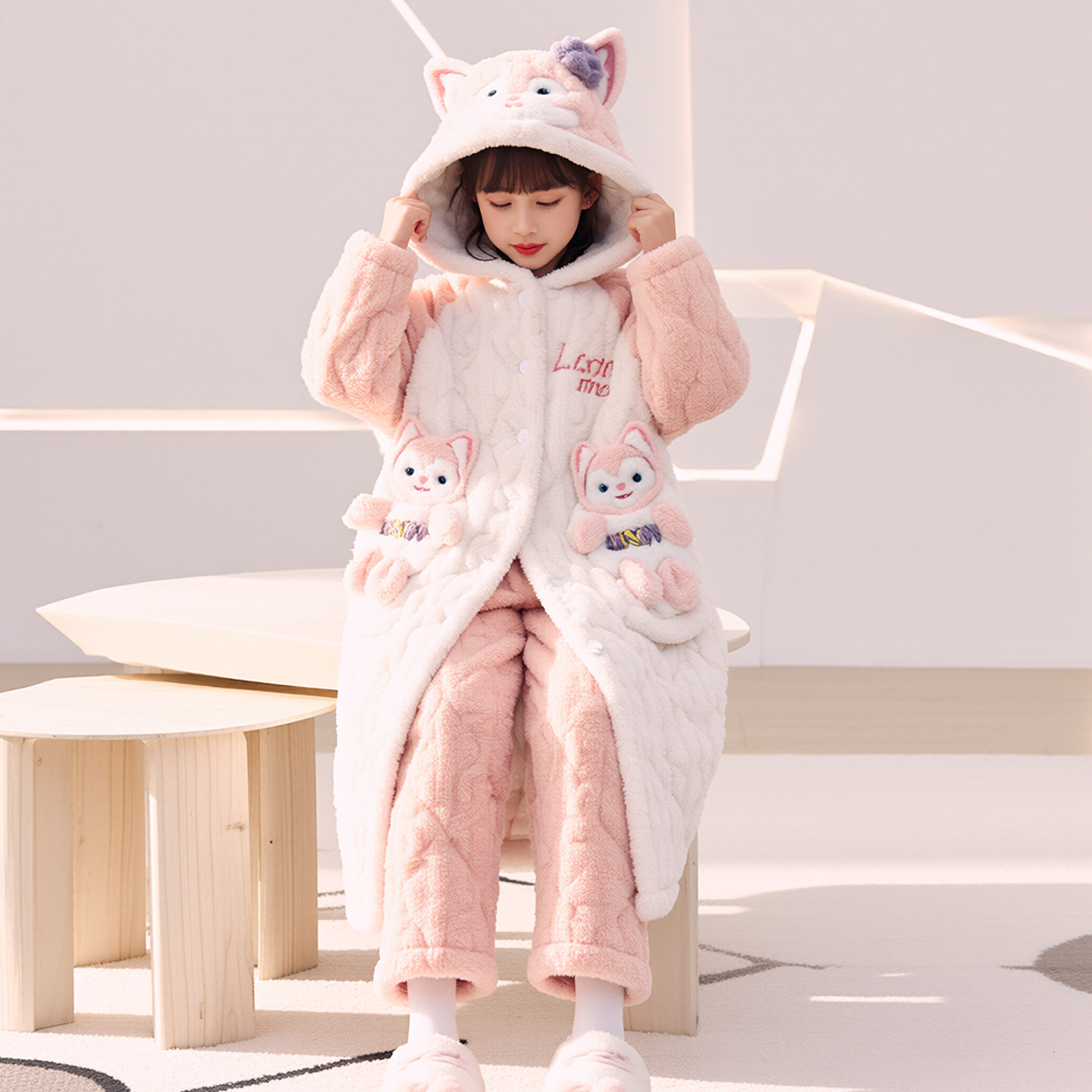 玲娜贝儿睡衣儿童女孩冬天三层夹棉加绒加厚高端珊瑚绒母女装睡袍