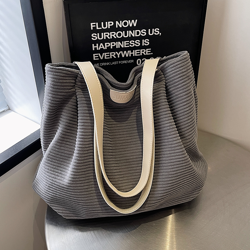 日本代购松弛感包包女秋季百搭大容量单肩帆布包大学生上课托特包,箱包皮具/热销女包/男包,托特包,淘宝优惠券,粉丝福利购,淘宝优惠卷