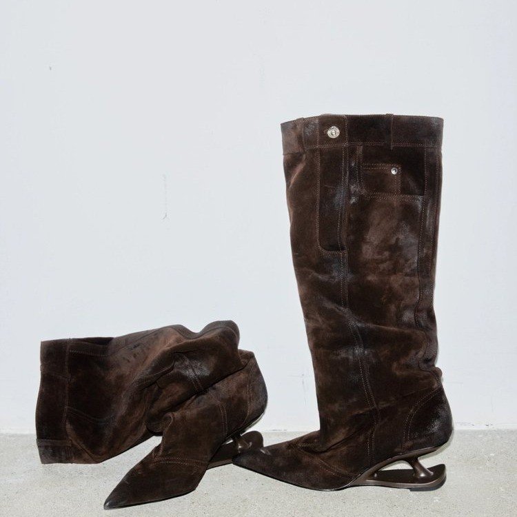 法式复古尖头异形跟骑士靴女秋冬大筒围显瘦做旧时髦棕色堆堆子