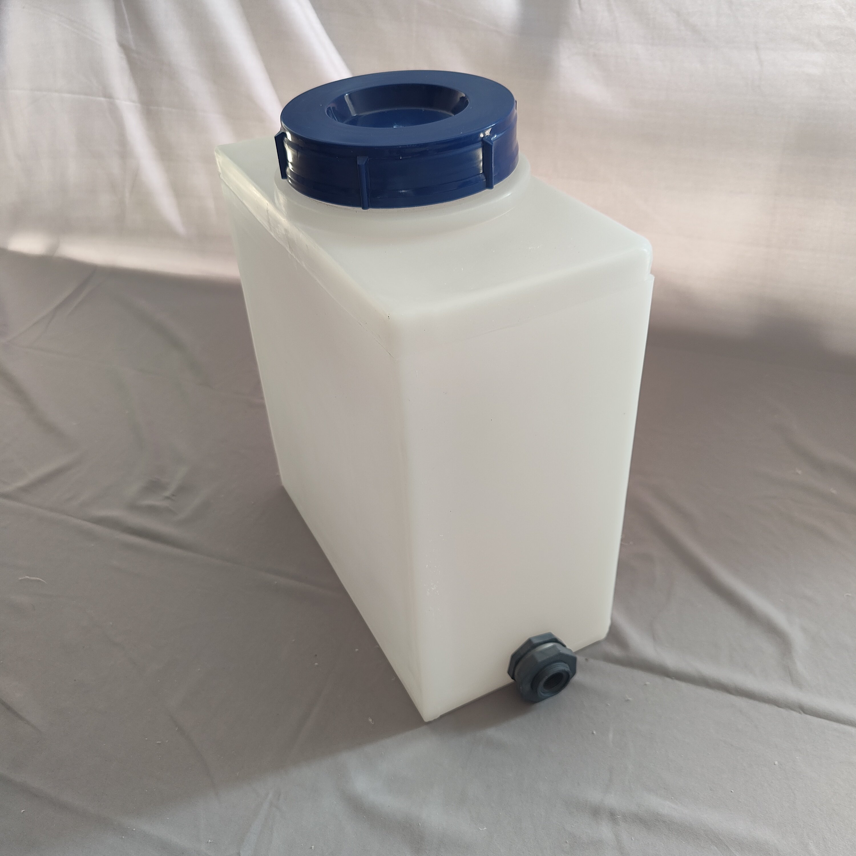 加厚食品级家用塑料扁形小方桶车载便携用汽车水箱塑胶PE方壶耐用,家庭/个人清洁工具,水桶,淘宝优惠券,粉丝福利购,淘宝优惠卷