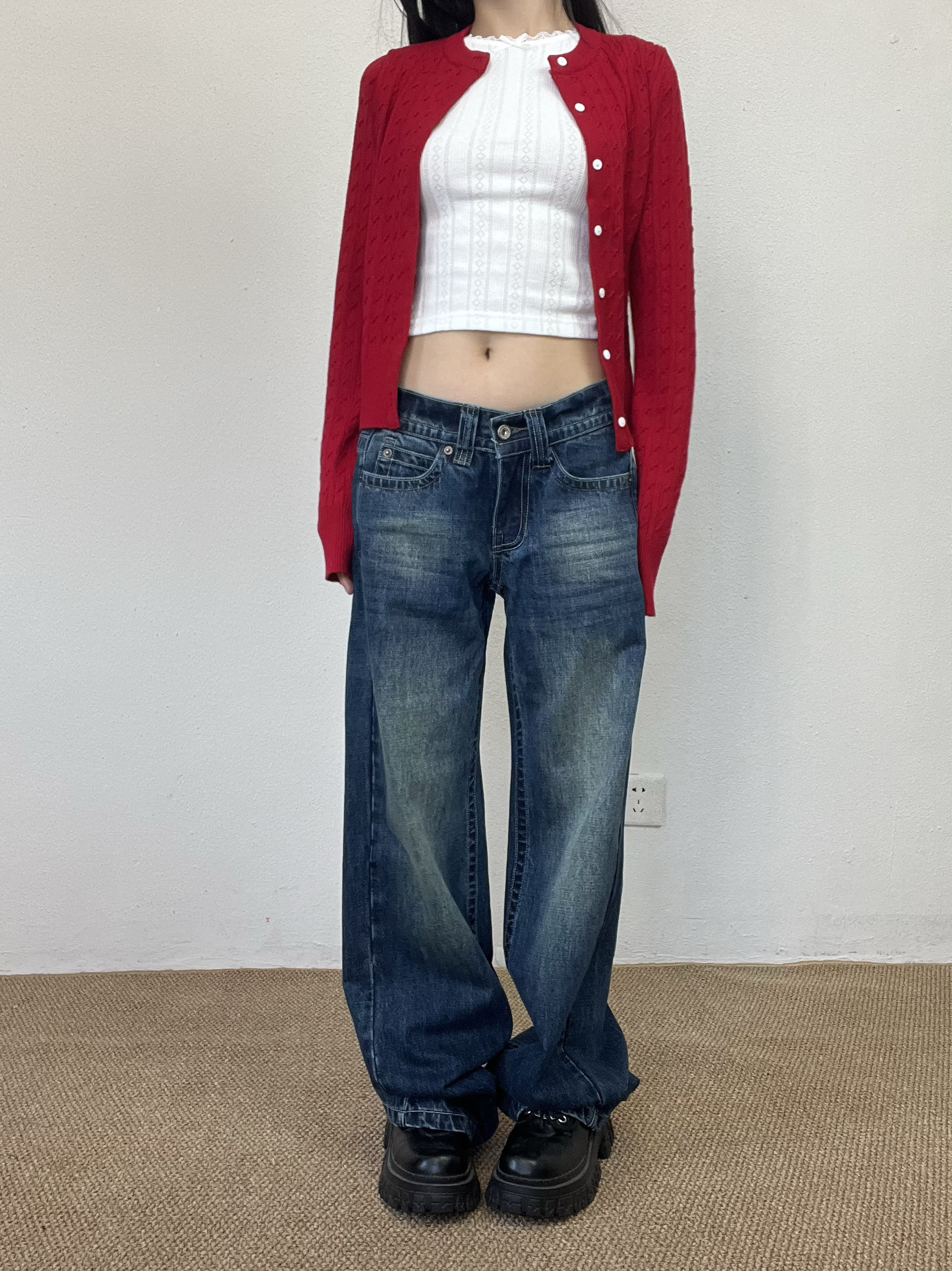 TheDINA做旧复古蓝刺绣直筒牛仔裤女2025新款低腰显瘦宽松拖地裤