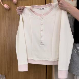 T恤女甜美风修身 撞色拼接假两件正肩长袖 早秋内搭上衣 宇宙 奶油