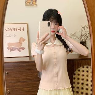 粉色短上衣 奶油 宇宙 爱心纽扣娃娃领木耳边针织短袖 女甜美修身