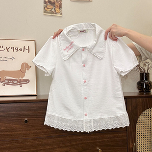 奶油的宇宙 刺绣蕾丝拼接polo领衬衫短袖女法式甜美白色短款上衣