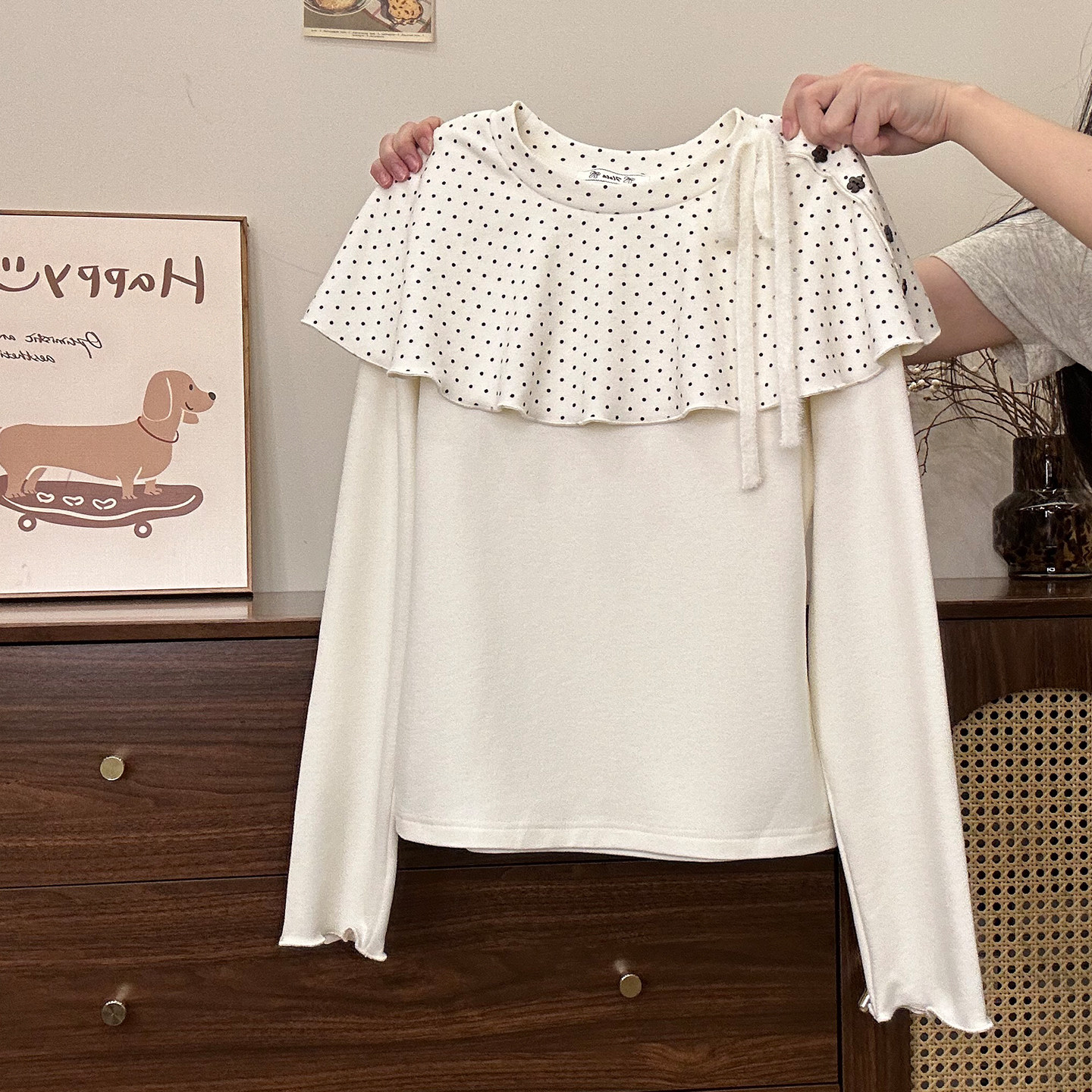 奶油的宇宙 波点斗篷披肩假两件磨毛内搭长袖女甜美加厚打底上衣