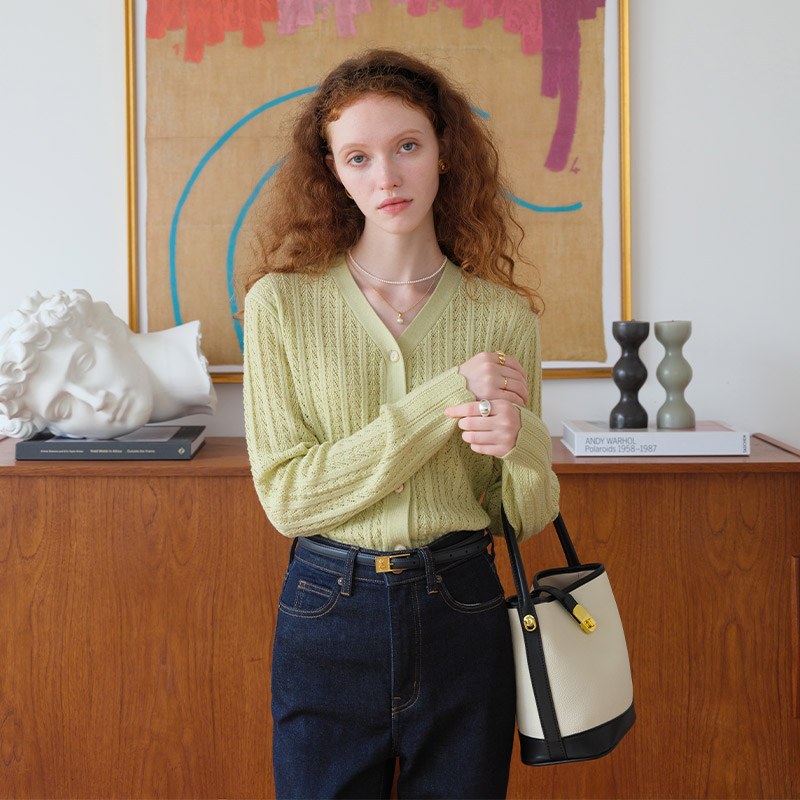 然若 60支精纺羊毛 法式复古钩花绿色针织开衫女2025新款高级毛衣