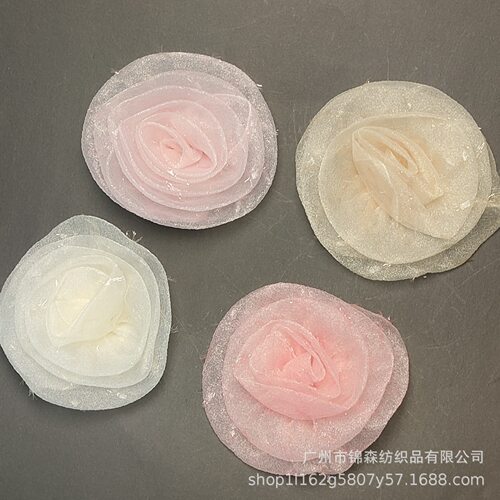 立体欧根纱山茶花胸针