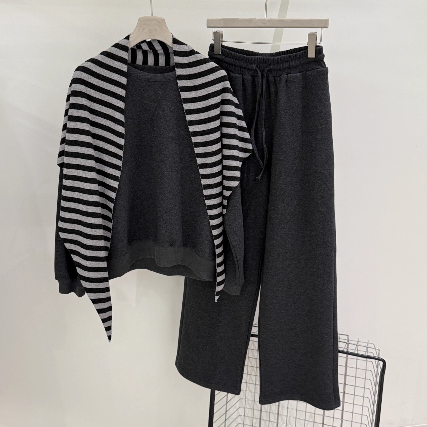 长袖卫衣＋松紧腰休闲运动裤套装