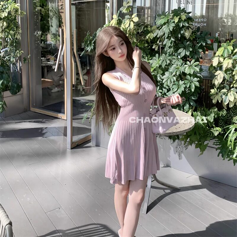 无袖针织粉色a字连衣裙