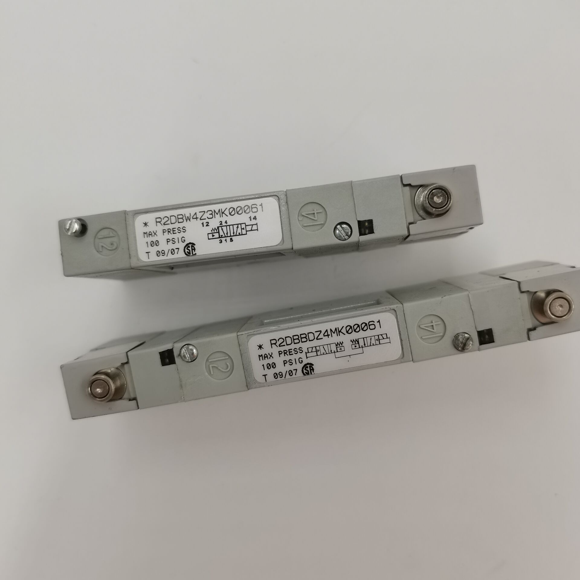 议价原装美国 numatics电磁阀R2DBB6Z4GL00061R20BW4Z3GL000