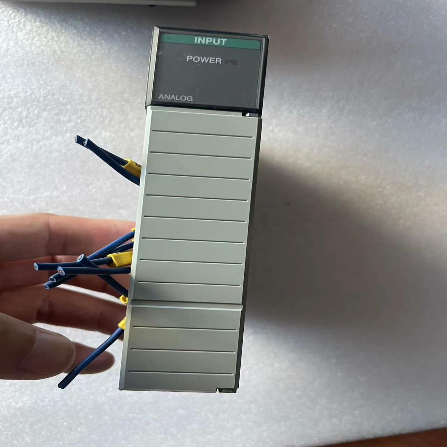 岚岚机械AB罗克韦尔1746-NI4功能包好成色如图所示需要者