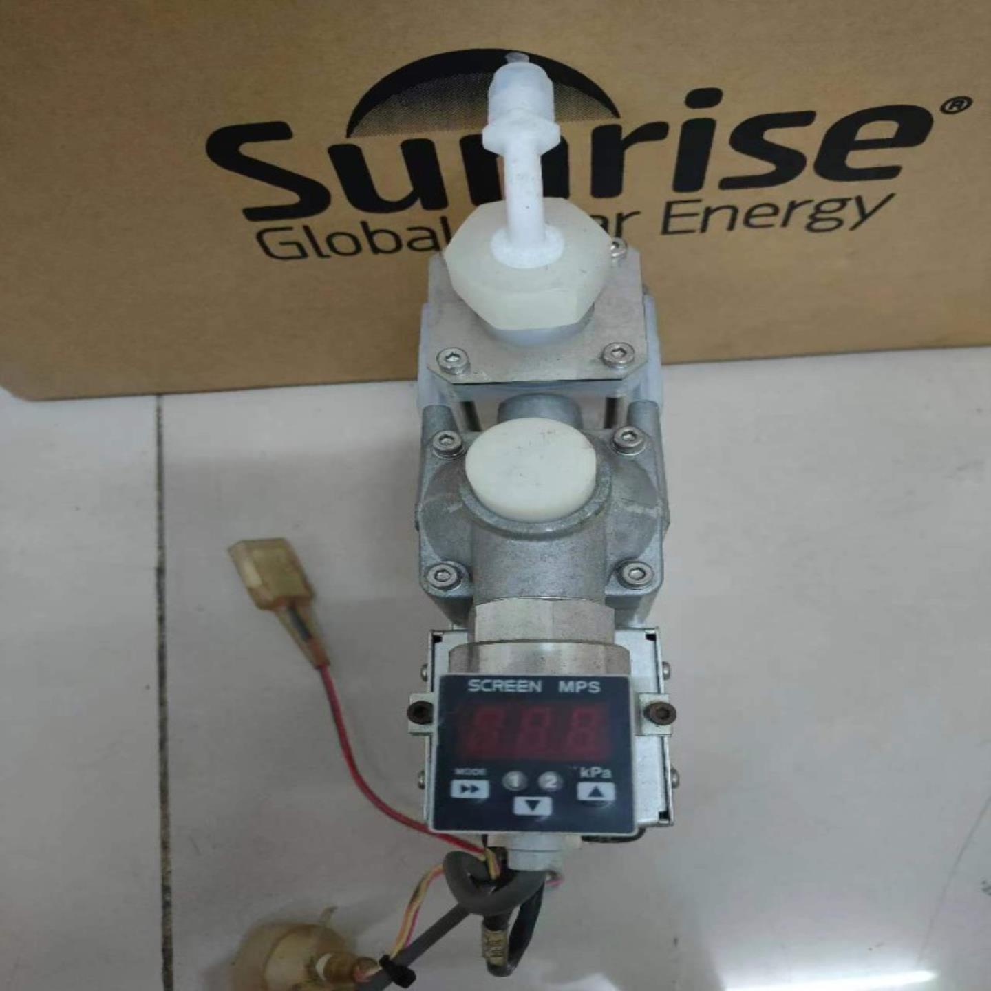 IWAKI易威奇PDS-105C-KPM4-S03光致抗蚀剂分配泵日本原装二手拆机