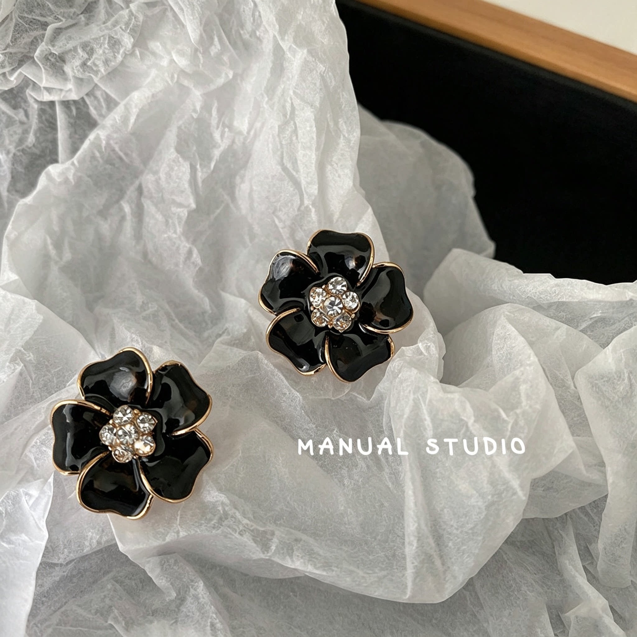 高档黑色花朵镶钻金属纽扣服装扣