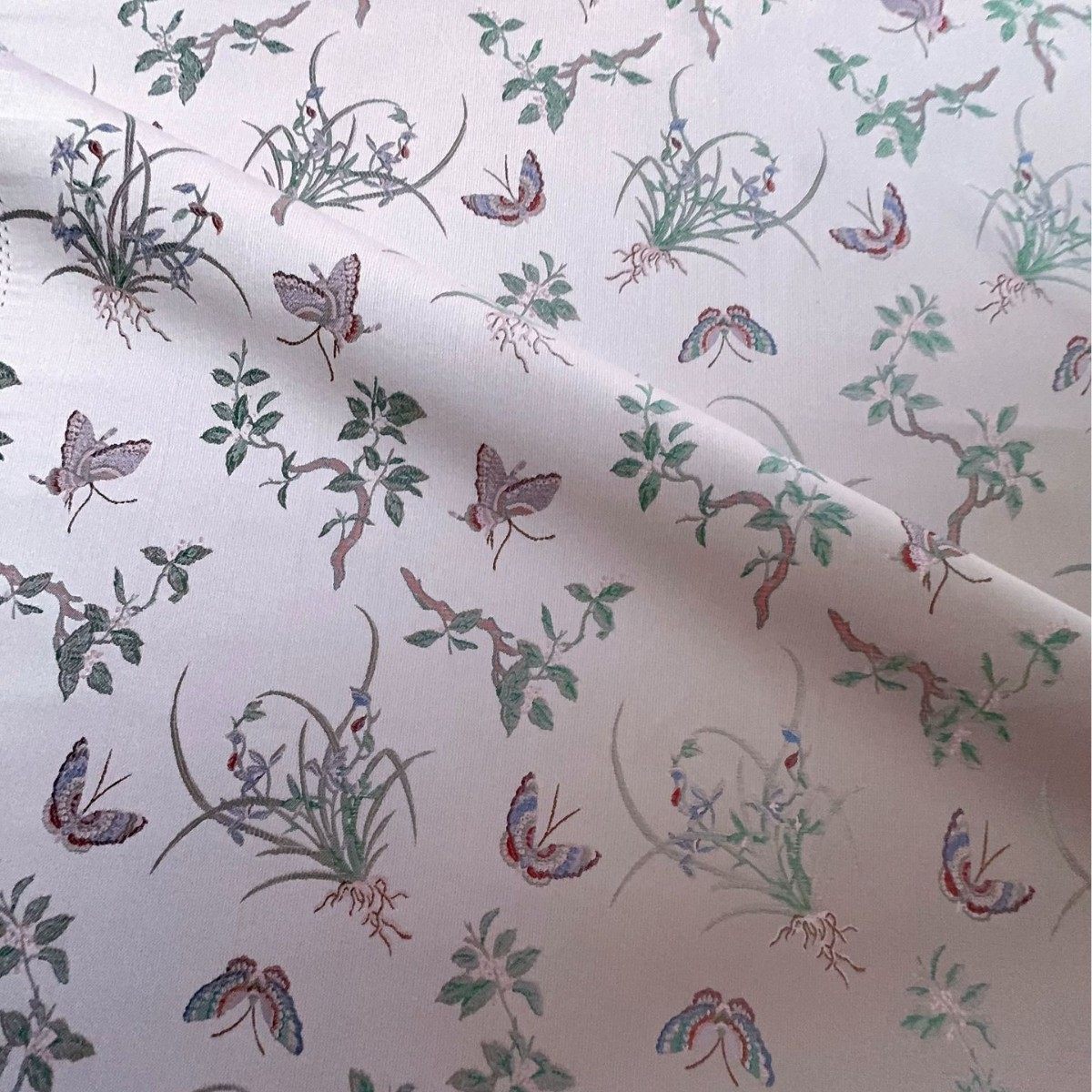 兰花蝴蝶仿宋锦织锦缎提花面料 新中式马甲旗袍裙子服装面料箱包