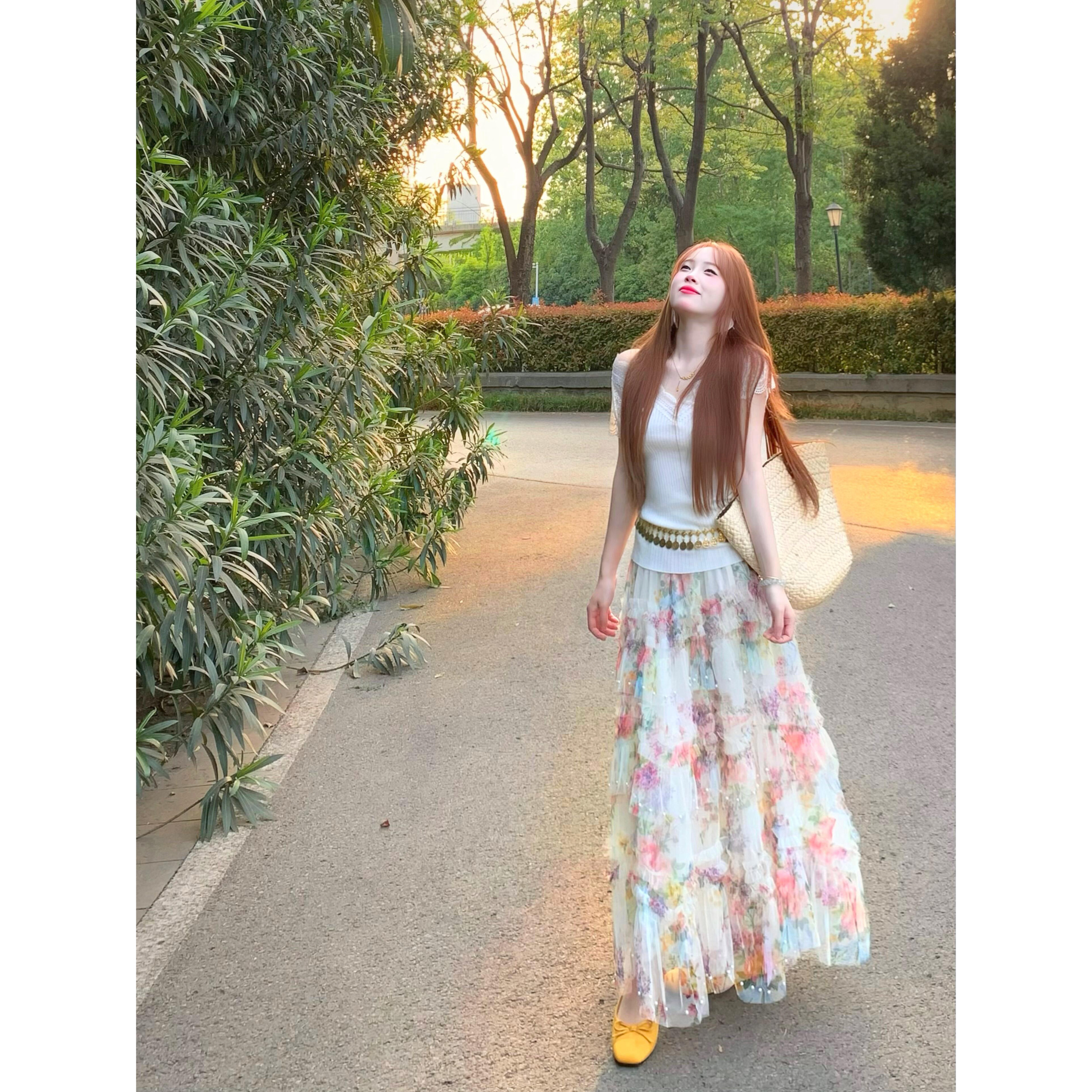 QIAN·法式复古松紧腰碎花网纱半身裙2025新款洋气绝美度假蛋糕裙