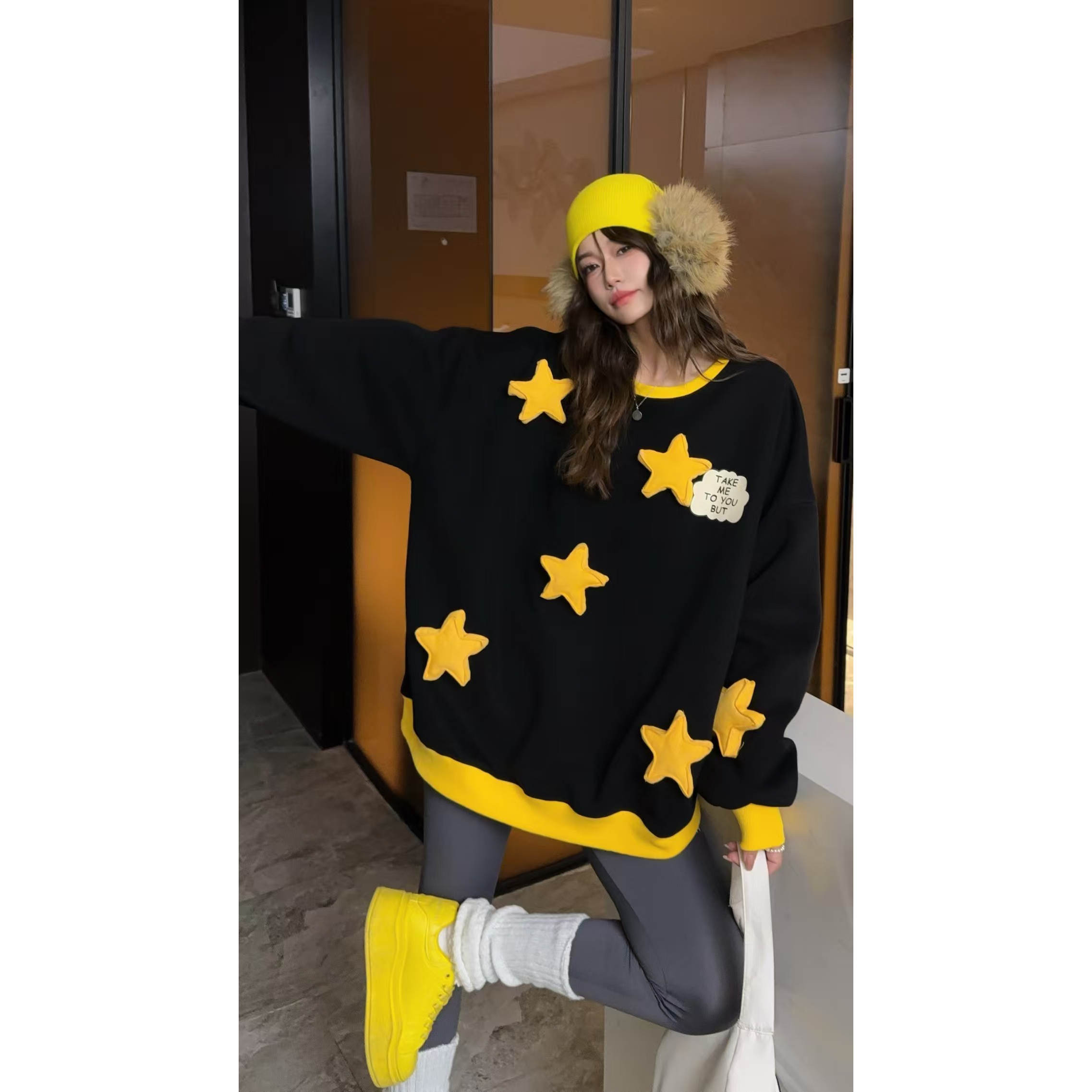 加绒加厚保暖卫衣女长袖新款宽松大码潮流星星上衣圆领减龄外衣冬