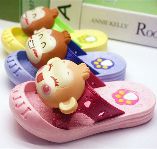 Pantoufles enfants en autre pour été - semelle caoutchouc antidérapant - Ref 986969 Image 1