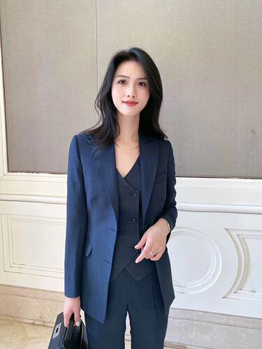 修身显瘦西服外套秋季西装