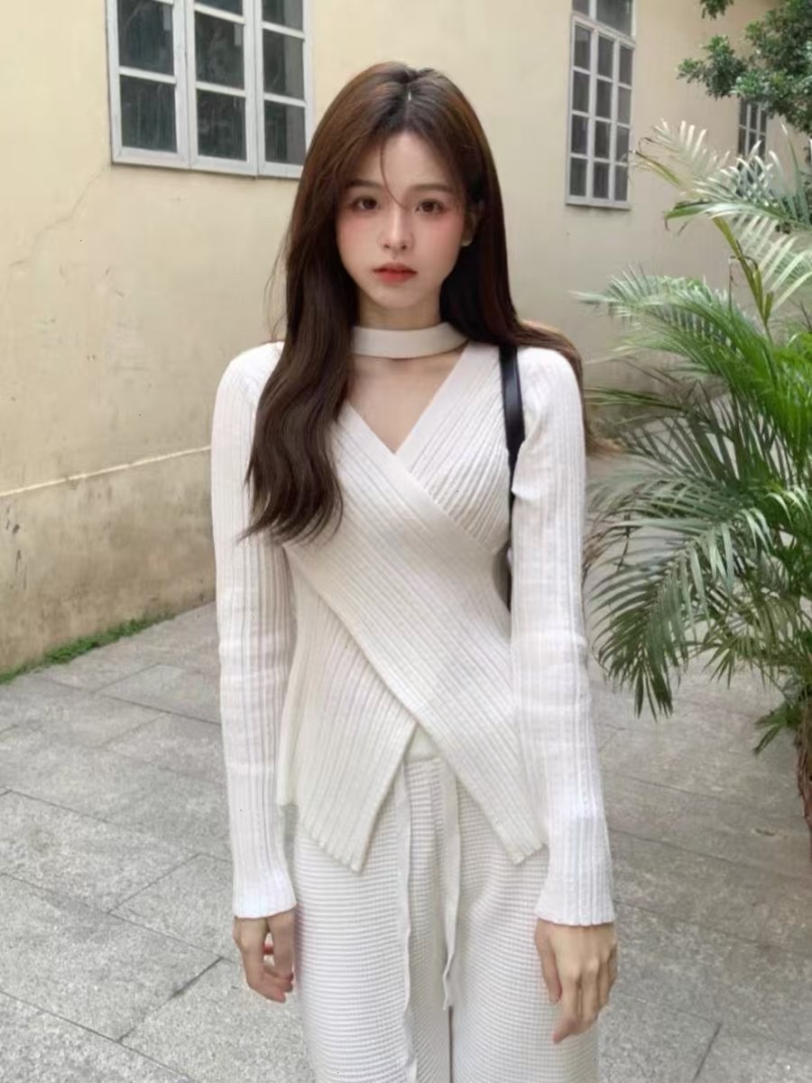 2025新款法式高级感气质轻奢高级感针织衫