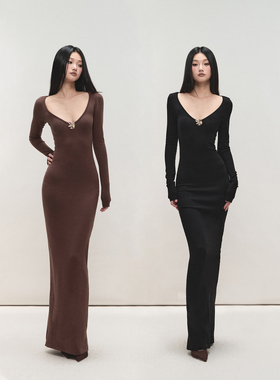 PEMPL纯欲辣妹修身亲肤弹力V领针织连衣裙女金属点缀包臀性感长裙