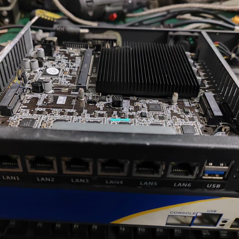 【议价】J1900 6口全千兆软路由