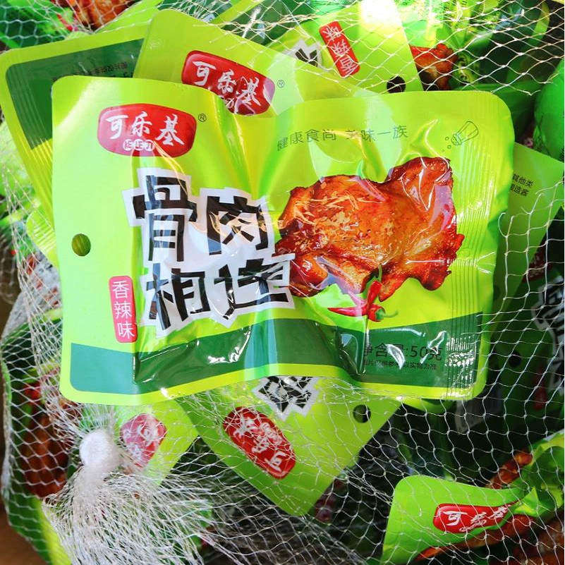 可乐基骨肉相连黑鸭蜜汁香辣味鸡排网红休闲解馋卤味鸡肉零食小吃