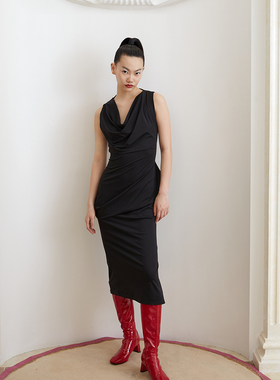 TMSstudio高级感收腰荡领褶皱不规则针织百搭通勤感纯黑色连衣裙