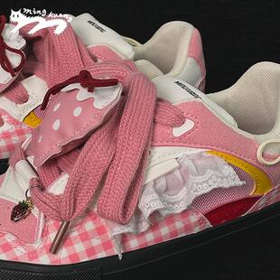 MINGKUANG少女感融化草莓冰淇淋拼接女款板鞋2026 新款棋盘格鞋子