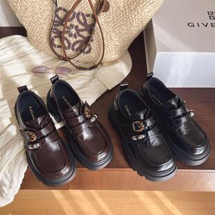 英伦风复古魔术贴厚底乐福鞋女2026年新款配裙子百搭通勤小皮鞋